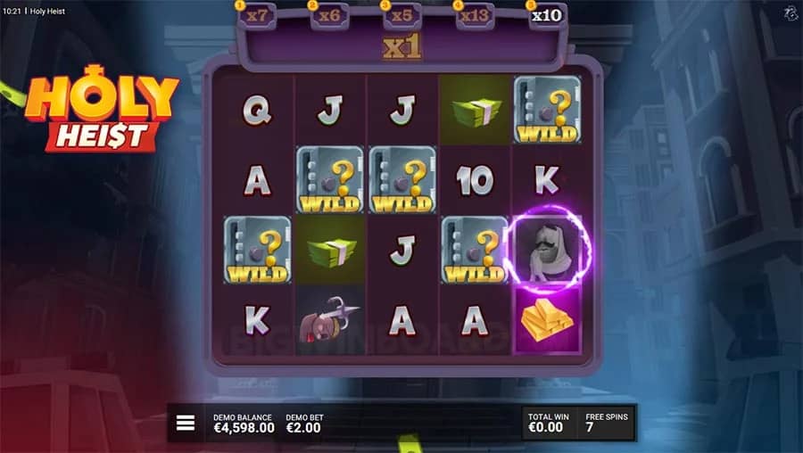 Gameplay van Holy Heist bij Monixbet Casino